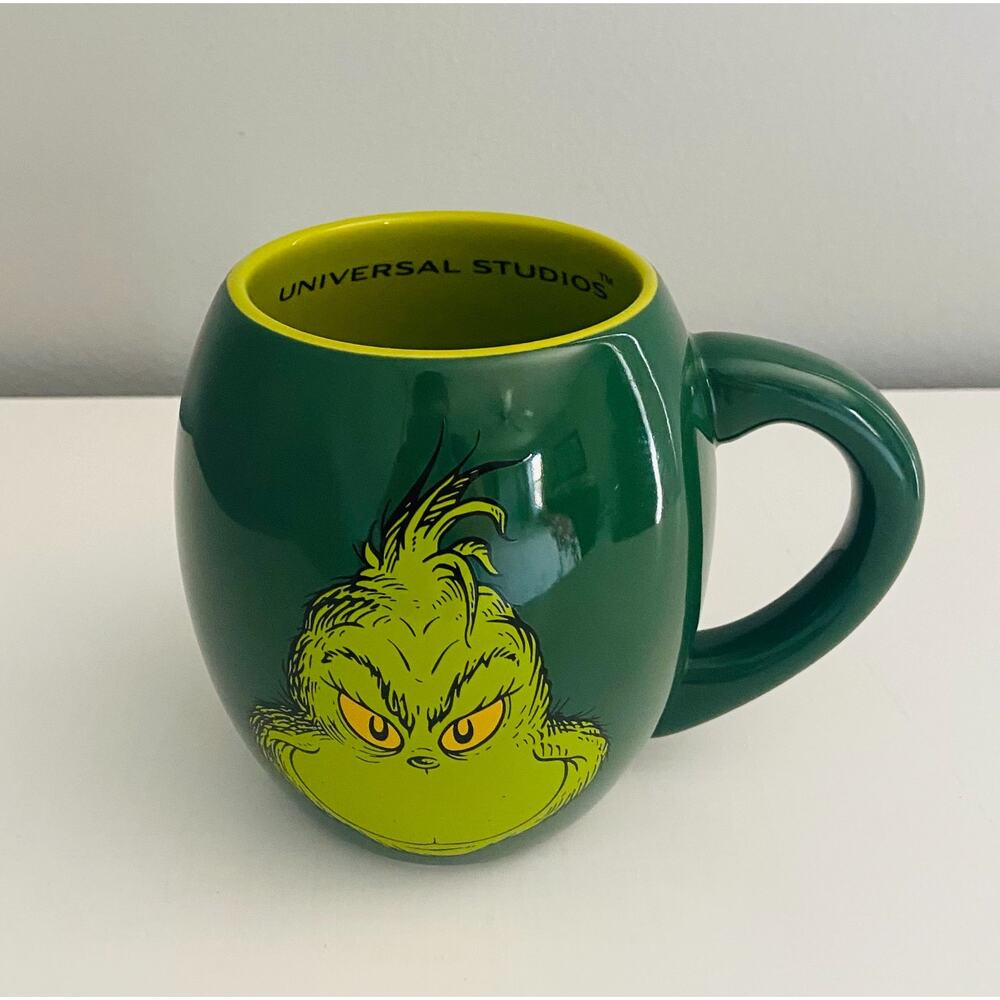 Universal Studios The Grinch Green Barrel Ceramic Mug 21 fl oz Dr. Seuss